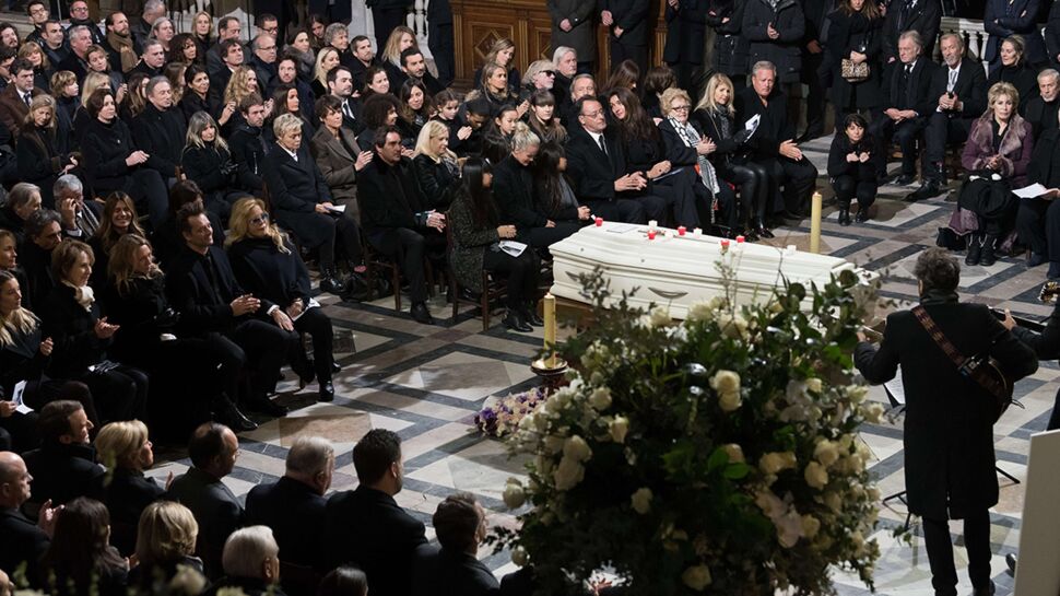 Obsèques de Johnny Hallyday : comment des personnalités ont tout fait pour obtenir une invitation