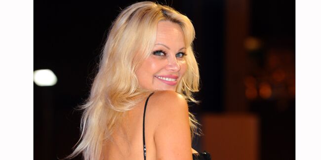 Photo - Pamela Anderson se lève contre la corrida