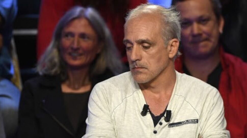 Polémique: Philippe Poutou dans le salon VIP d’Air France