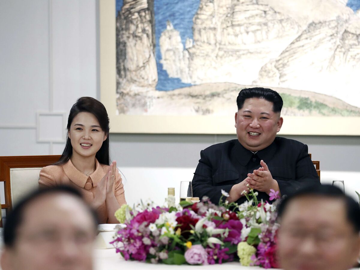 Photos Qui Est Ri Sol Ju La Femme Du Dirigeant Nord Coreen Kim
