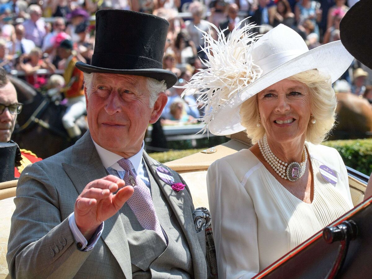 Prince Charles et Camilla : cette conversation téléphonique très crue dévoilée, en plein mariage avec Diana