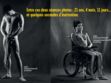 Top modèle, il devient tétraplégique après un accident de voiture: la nouvelle campagne de la sécurité routière
