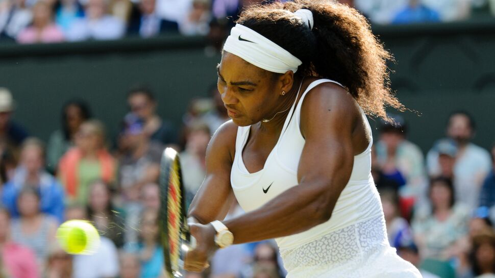 Serena Williams critiquée pour son physique, J.K. Rowling prend sa défense