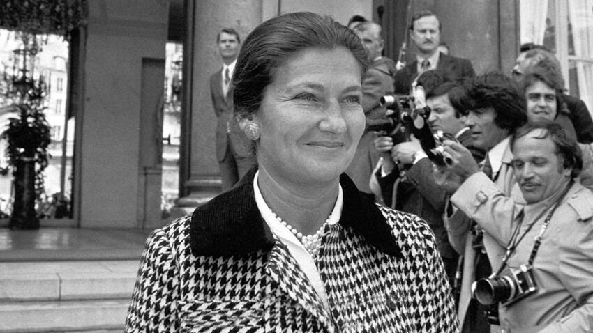 Famille Ivg Fn Parlement Europeen Auschwitz Les Passages Marquants De L Autobiographie De Simone Veil Une Vie Femme Actuelle Le Mag