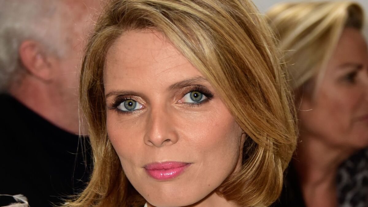 Photos - Sylvie Tellier : sa fille Margaux, qui avait avalé une fève, est  toujours hospitalisée : Femme Actuelle Le MAG