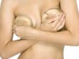 Les prothèses mammaires à l'origine d'une forme rare de cancer?