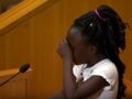 Une fillette de 9 ans pleure les victimes des violences policières