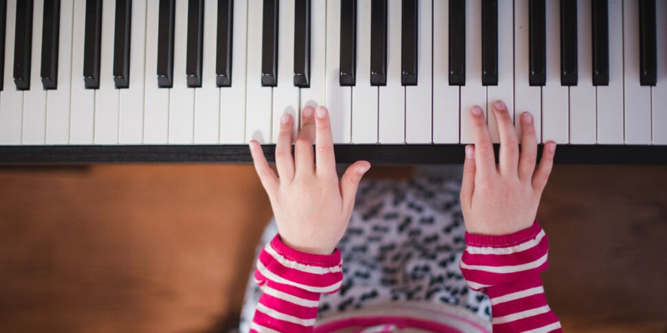 Comment choisir un piano ou clavier pour enfant ?