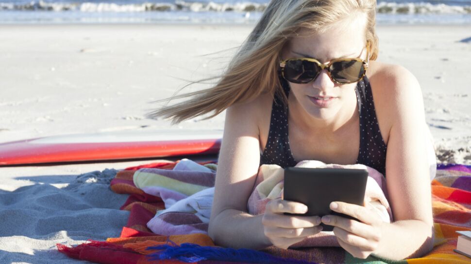 Kindle, Kobo, PocketBook... Quelle liseuse numérique emporter en vacances ?