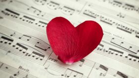 Musique D Entree Pour Un Mariage 20 Chansons Inspirantes Et Originales Femme Actuelle Le Mag