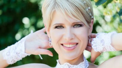 Mariage 2019 15 Idees De Coiffures Pour Cheveux Courts Femme Actuelle Le Mag