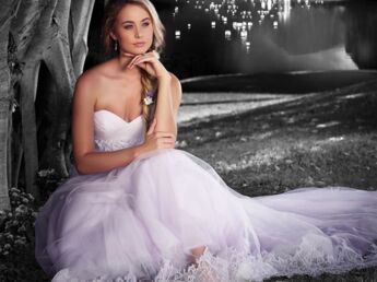 Et Petite Rever Fille En Robes À Blanche – D'une Robe Mode La 1JTFK3ulc