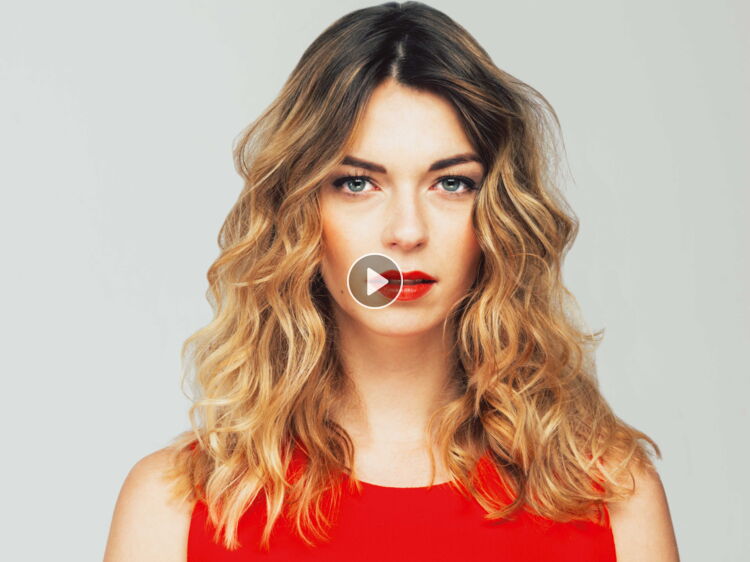 Coupe qui rajeunit : faire un dégradé subtil sur cheveux longs : Femme