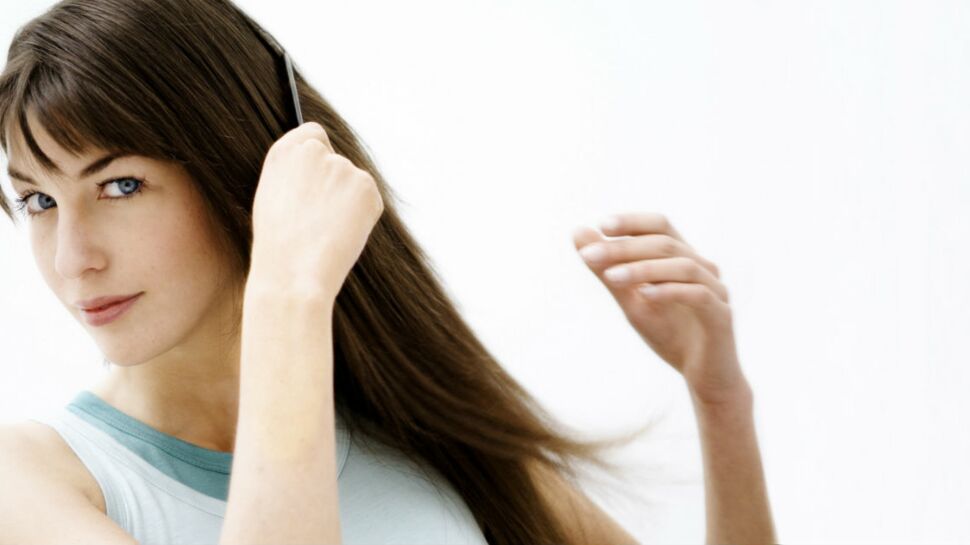 Cheveux : nos astuces anti-frisottis