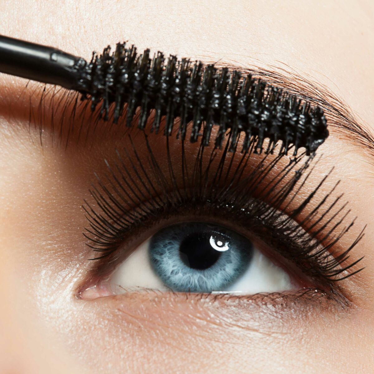 3 Astuces Quand Le Mascara Est Sec Femme Actuelle Le Mag