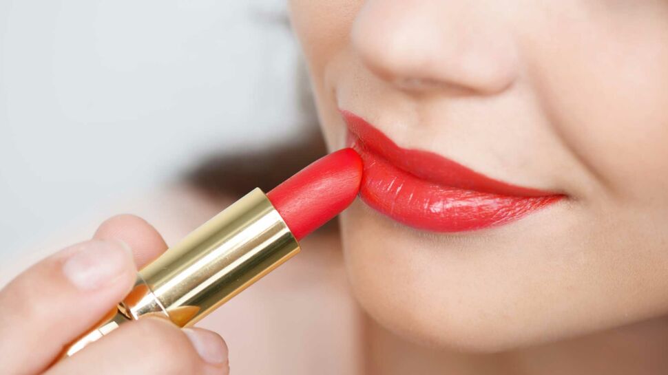Make-up - gommage + rouge hydratant: les bons duos pour des lèvres sexy