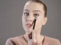 Tutoriel maquillage : l’application de l’anticernes (vidéo)