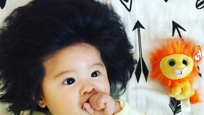 Photos Ce Bebe De 7 Mois A La Chevelure Incroyablement Dense Fait Le Buzz Femme Actuelle Le Mag