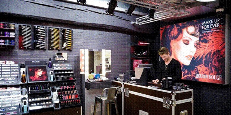Make Up Forever Rue Des Francs Bourgeois Make Up For Ever ouvre sa première boutique au coeur de Paris : Femme