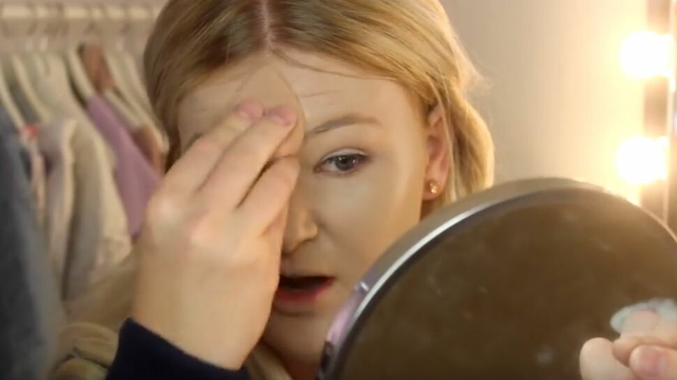 Vidéo : elle se met 100 couches de fond de teint sur le visage