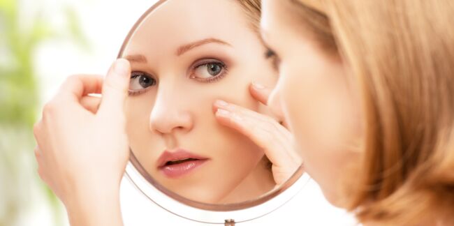 Pores dilatés : nos astuces make-up et soin pour les faire disparaître