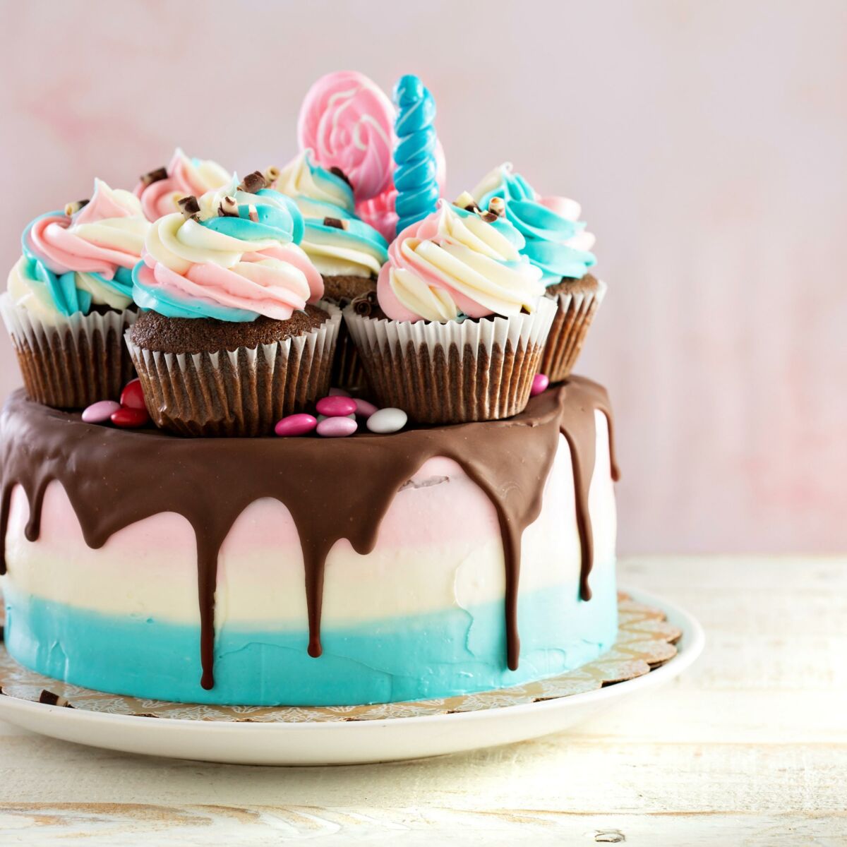 Glaçage, pâte à sucre, caramel… : décorez vos gâteaux comme un pro : Femme  Actuelle Le MAG