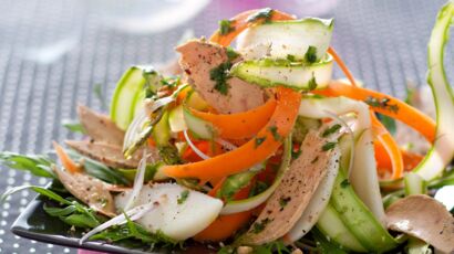 Salade d'orzo aux légumes rôtis : la recette très gourmande qui