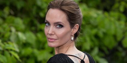 Angelina Jolie lesbienne sexe