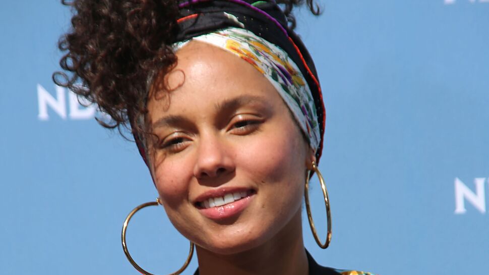 Photos : Alicia Keys arrête de se maquiller et explique pourquoi