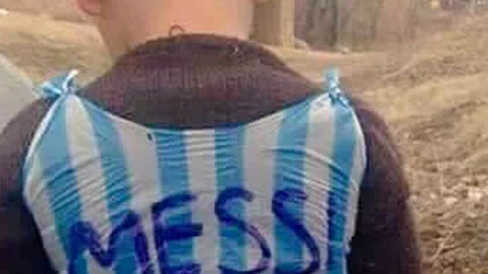On aime l'initiative de Lionel Messi, à la recherche de l'enfant au maillot "sac plastique"