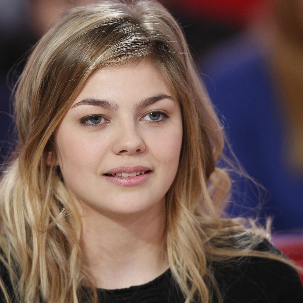 Louane parle avec émotion de son papa décédé : Femme Actuelle Le MAG