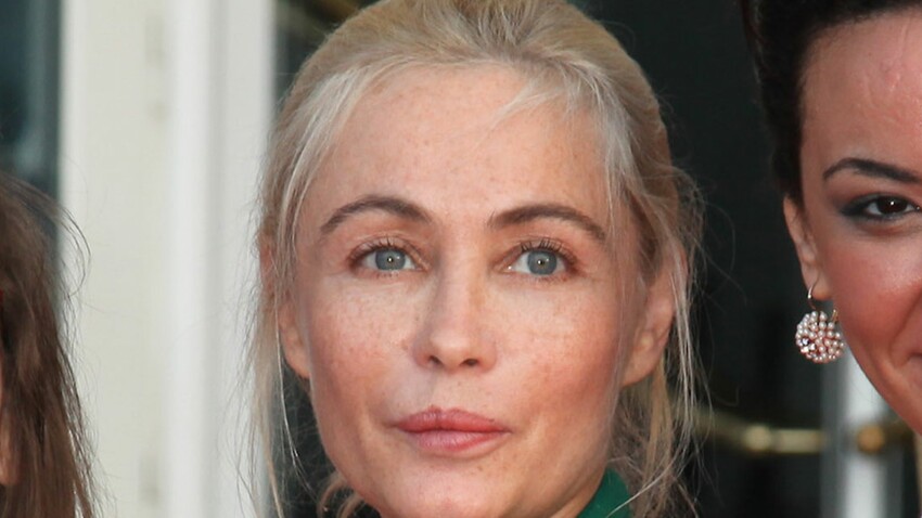 Photo : après la polémique, Emmanuelle Béart s'affiche ...