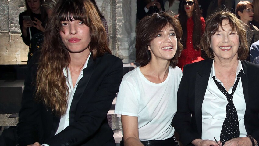 Jane Birkin entourée de ses filles Charlotte Gainsbourg et Lou Doillon SexiezPicz Web Porn