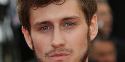 Datant homme Baptiste