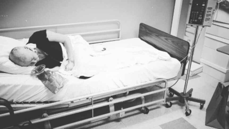 Shannen Doherty adresse un message d’espoir depuis son lit d’hôpital
