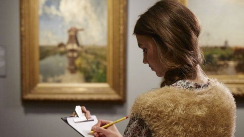 Stop les selfies : un musée invite ses visiteurs à dessiner les oeuvres