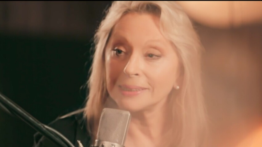 Véronique Sanson Et Je L Appelle Encore "Et je l'appelle encore", l'hommage de Véronique Sanson à sa mère