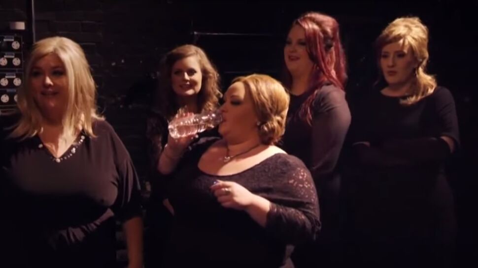 Vidéo : Adele piège ses sosies en participant au même concours qu'elles
