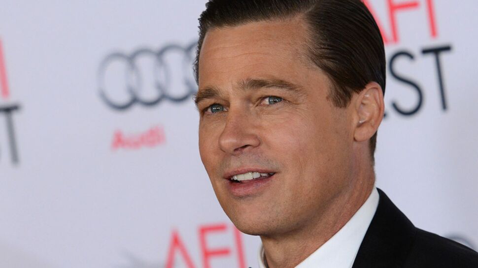 Vidéo : Brad Pitt, héroïque, sauve une petite fille en train de suffoquer