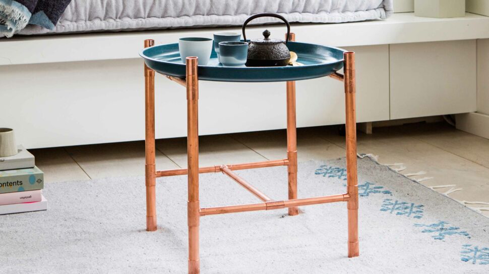 Une table avec plateau par Sophie Ferjani