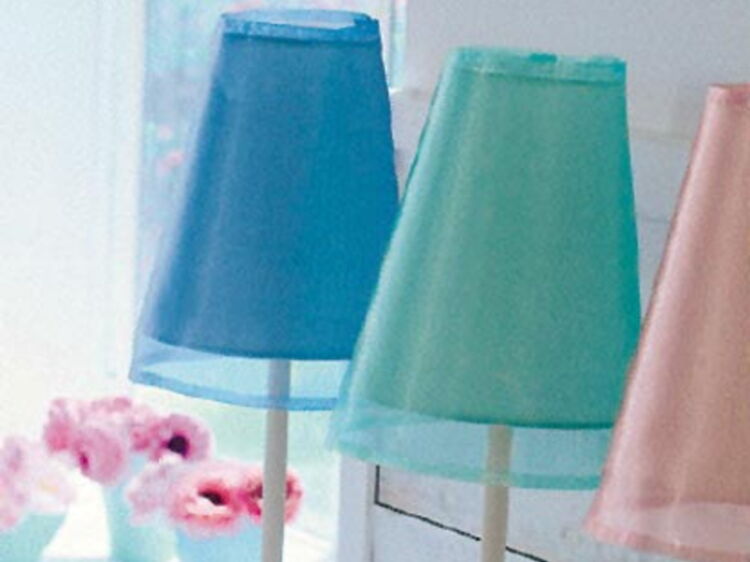 Un abatjour romantique Fournitures Femme Actuelle Le MAG