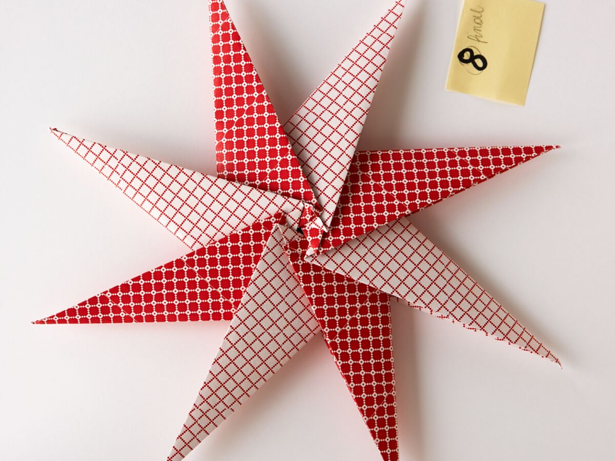 Tuto : étoile de Noël en origami - Perles & Co