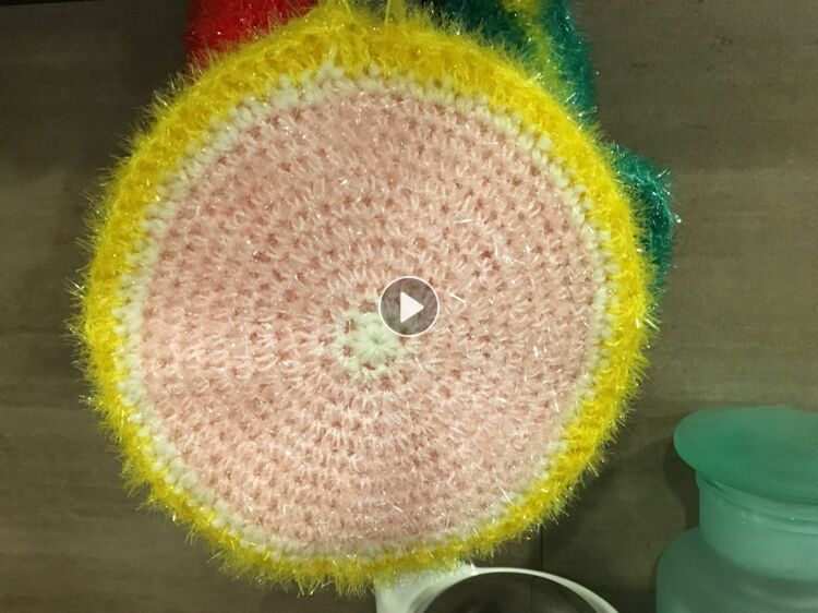 Eponge Tawashi au crochet : un pamplemousse : Femme ...