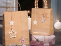 Pour Noël, un intérieur nature vintage avec... des sacs cadeaux décorés de pampilles en argile