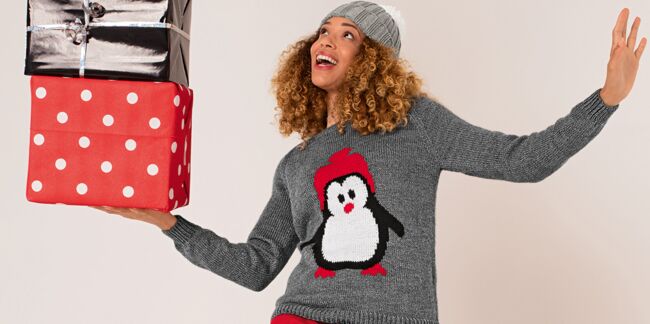 Tricot pour femme : un pull de Noël motif pingouin en jacquard