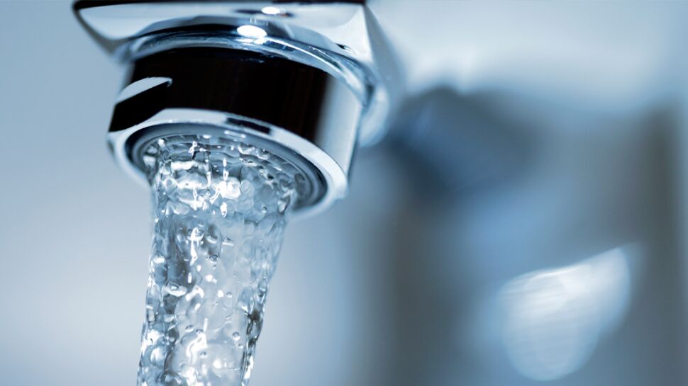 Carafe filtrante ou filtre sur robinet : quelles différences ?