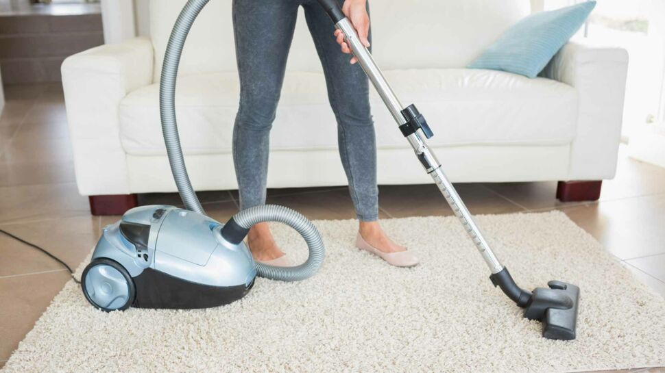 Comment nettoyer un tapis : nos astuces malines