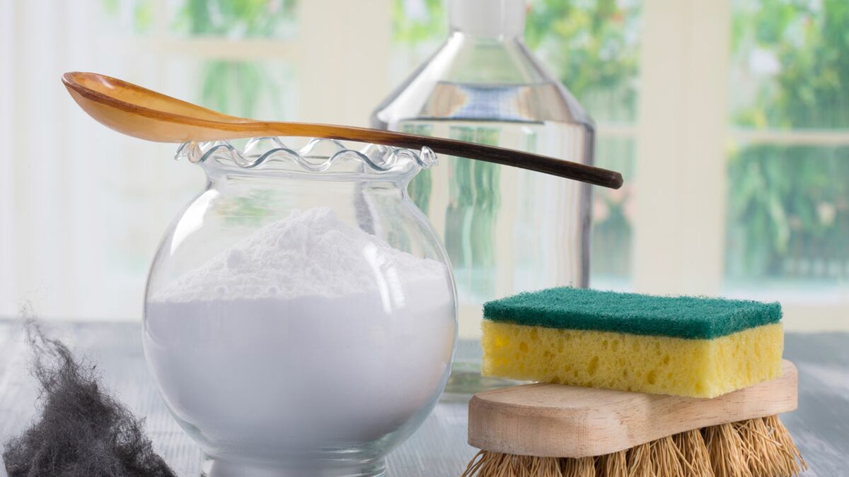Ménage au naturel : 4 recettes à moins d'un euro pour nettoyer