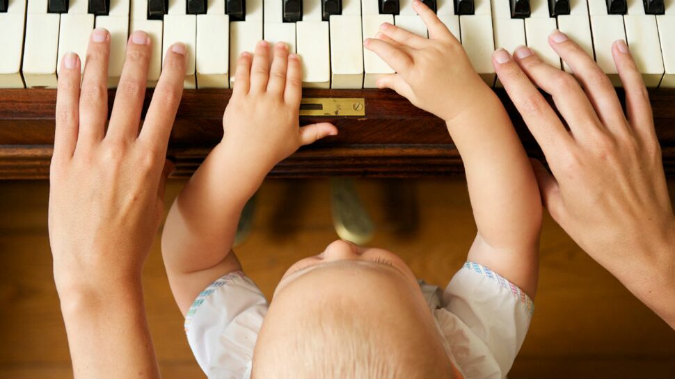 Comment initier bébé à la musique ?