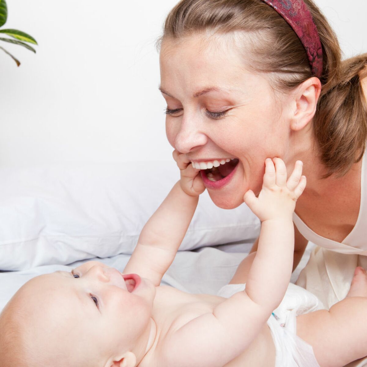 5 idées d'activités d'éveil pour bébé - WoMum